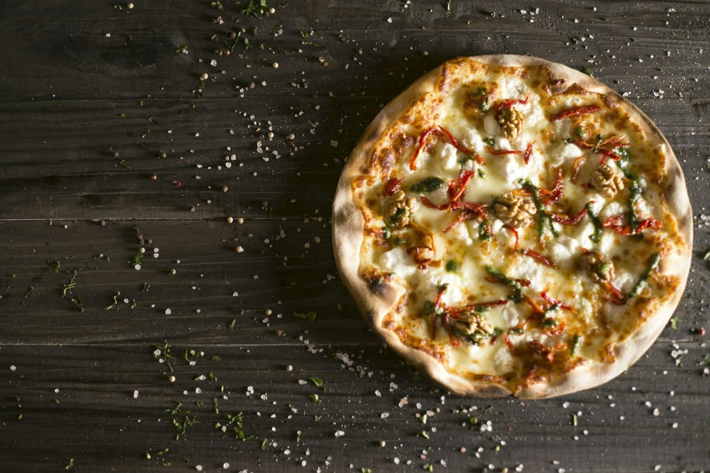 Pizza Chèvre Miel : Fromage de chèvre, miel